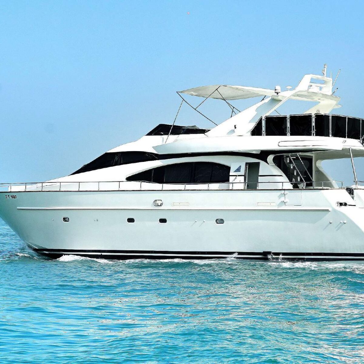 Azimut 80 ft