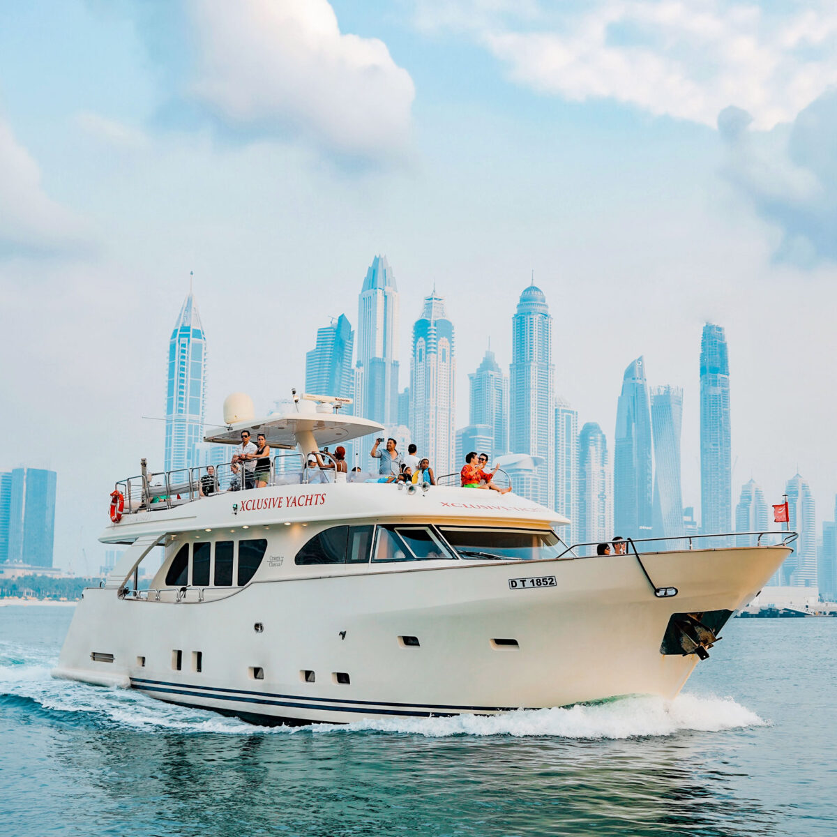 Dubai Marina Luxury Yacht Tour – 60 Minutes